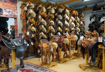 Gebraucht- und Mustersättel im KENNER STORE